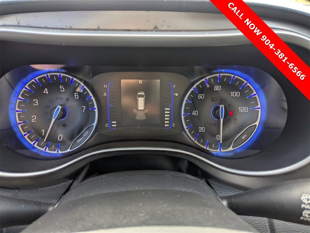 Used 2020 Chrysler Pacifica Touring-L image 29