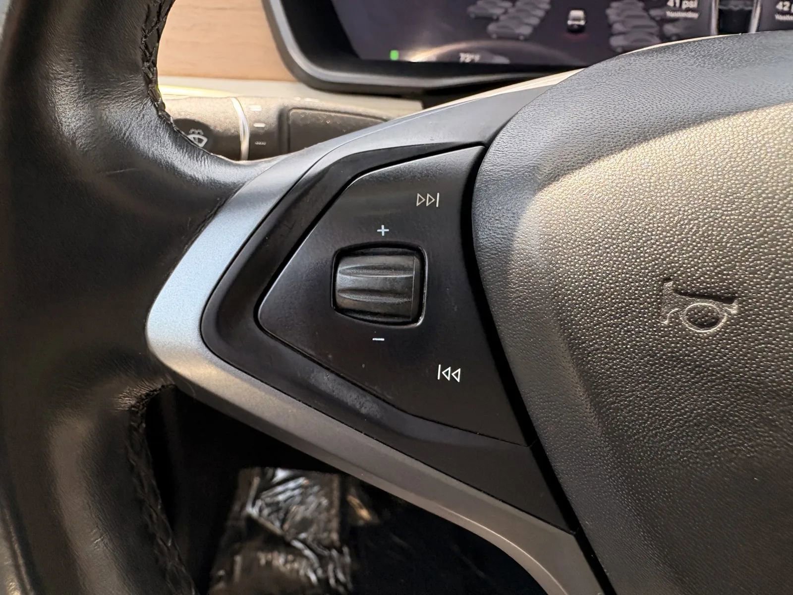 Used 2019 Tesla Model X AWD/4WD image 17