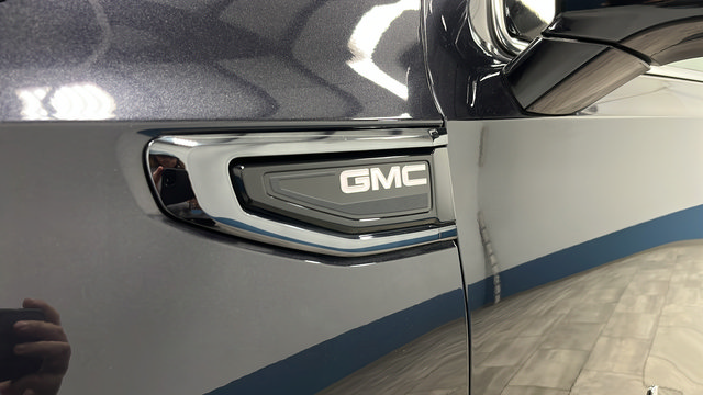 Used 2023 GMC Yukon XL Denali Ultimate AWD/4WD image 45