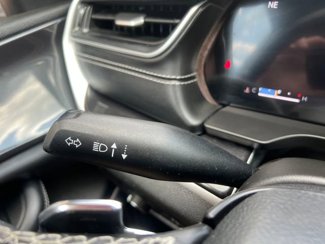 Used 2022 Jeep Grand Cherokee L Laredo image 28