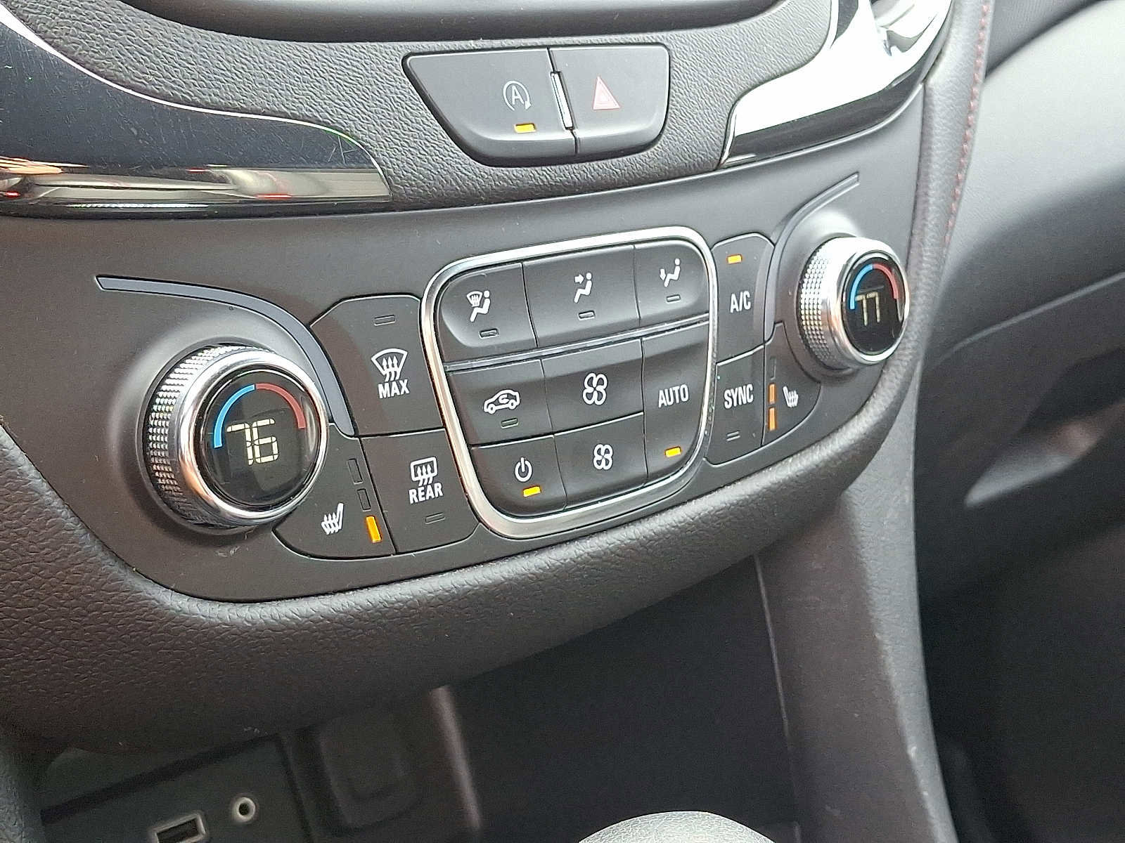 Used 2023 Chevrolet Equinox RS w/ LPO, Floor Liner Package image 15