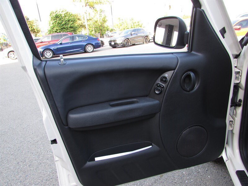 Used 2004 Jeep Liberty Sport w/ PWR Convenience Group AWD/4WD image 8