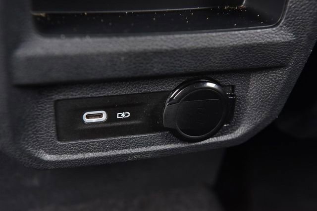 Used 2024 Volkswagen Tiguan SE AWD/4WD image 24