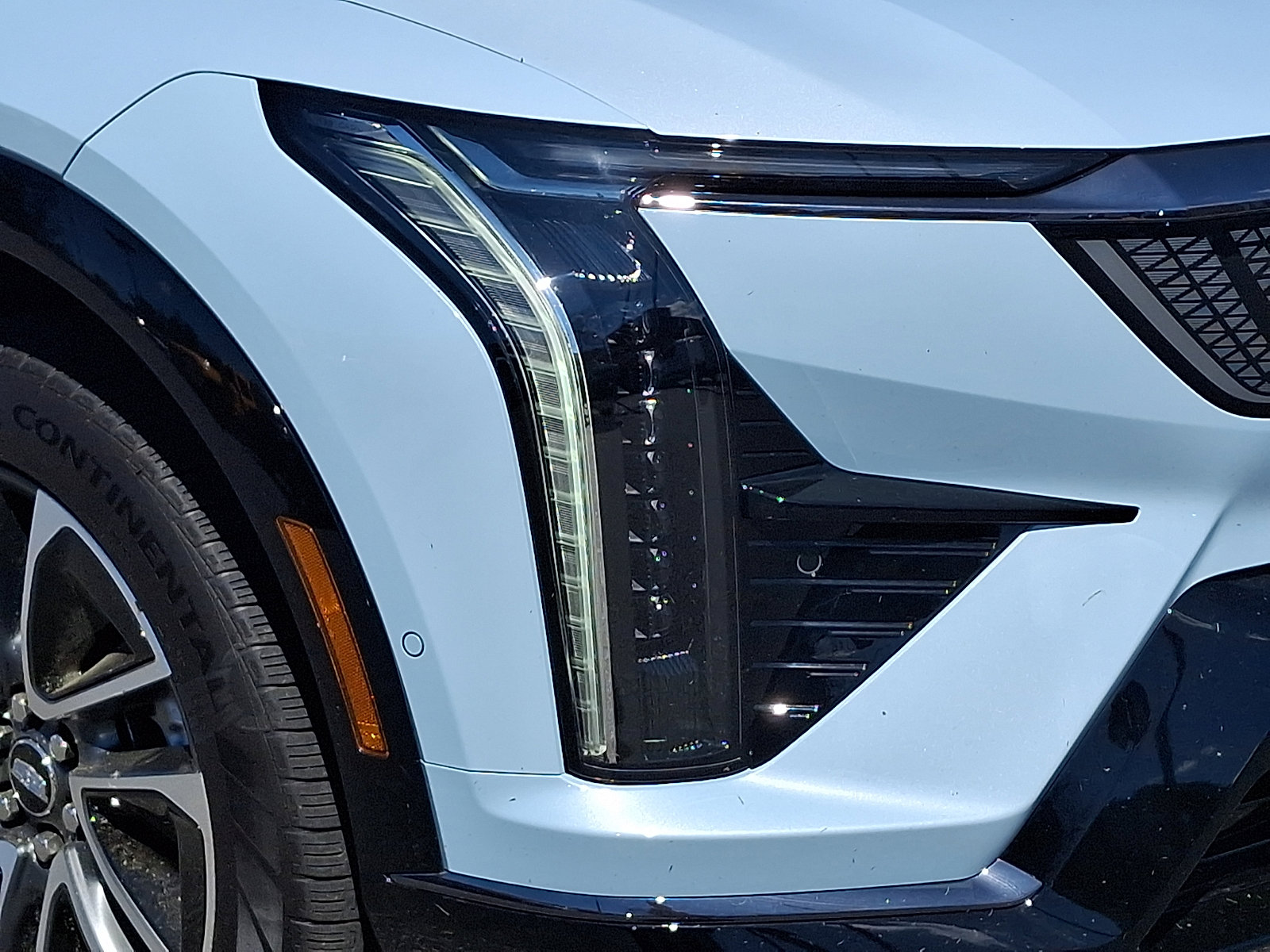 Used 2025 Cadillac Optiq Sport 1 AWD/4WD image 9