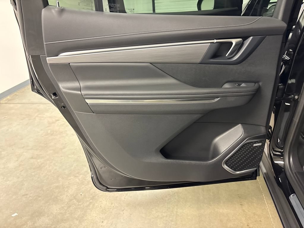 New 2026 Buick Enclave Preferred w/ Power Package FWD image 43