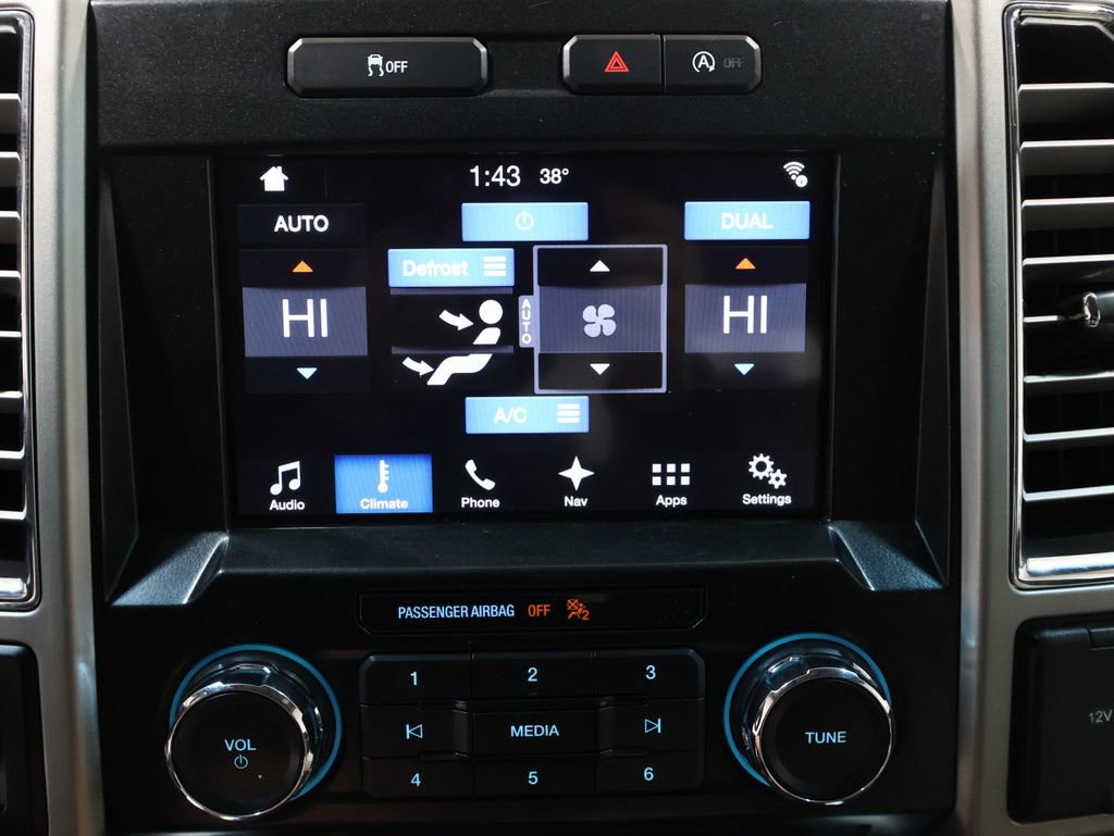 Used 2016 Ford F150 Lariat image 30