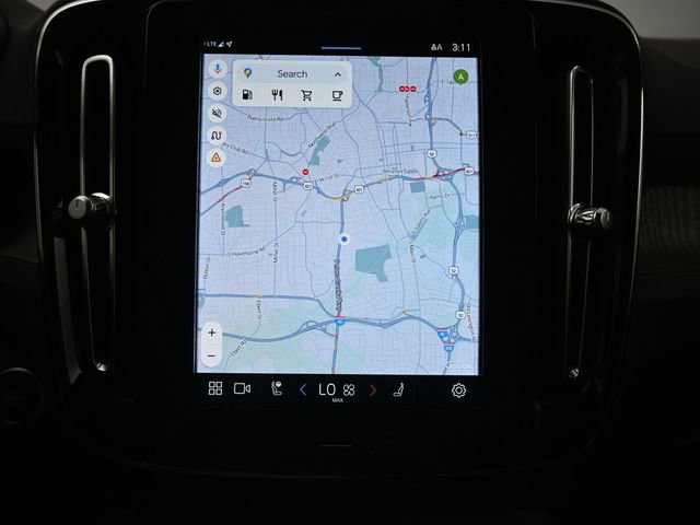 Used 2024 Volvo XC40 B5 Plus w/ Protection Package Premier image 14