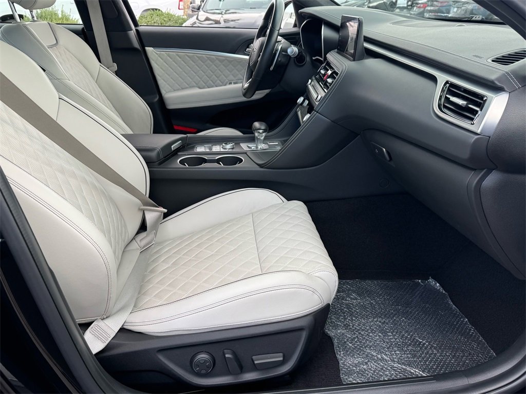 Used 2024 Genesis G70 3.3T Advanced w/ Sport Prestige Package image 22