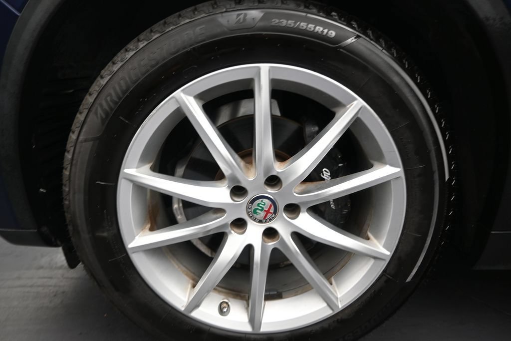 Used 2018 Alfa Romeo Stelvio Ti Sport AWD/4WD image 28