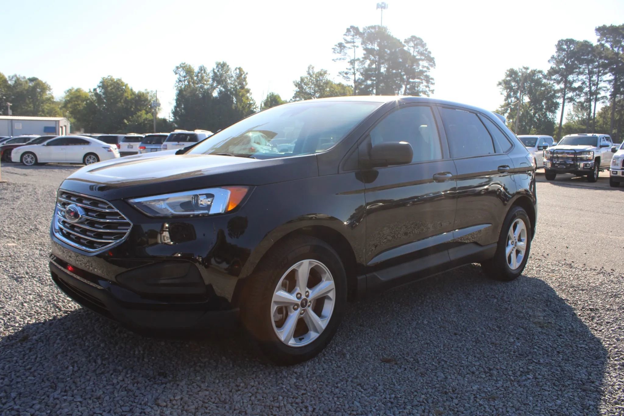 Used 2022 Ford Edge SE image 3