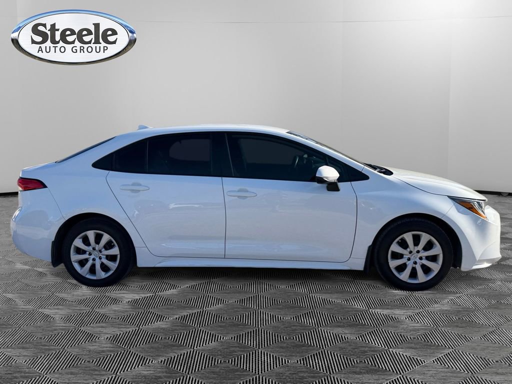 Used 2024 Toyota Corolla LE image 6