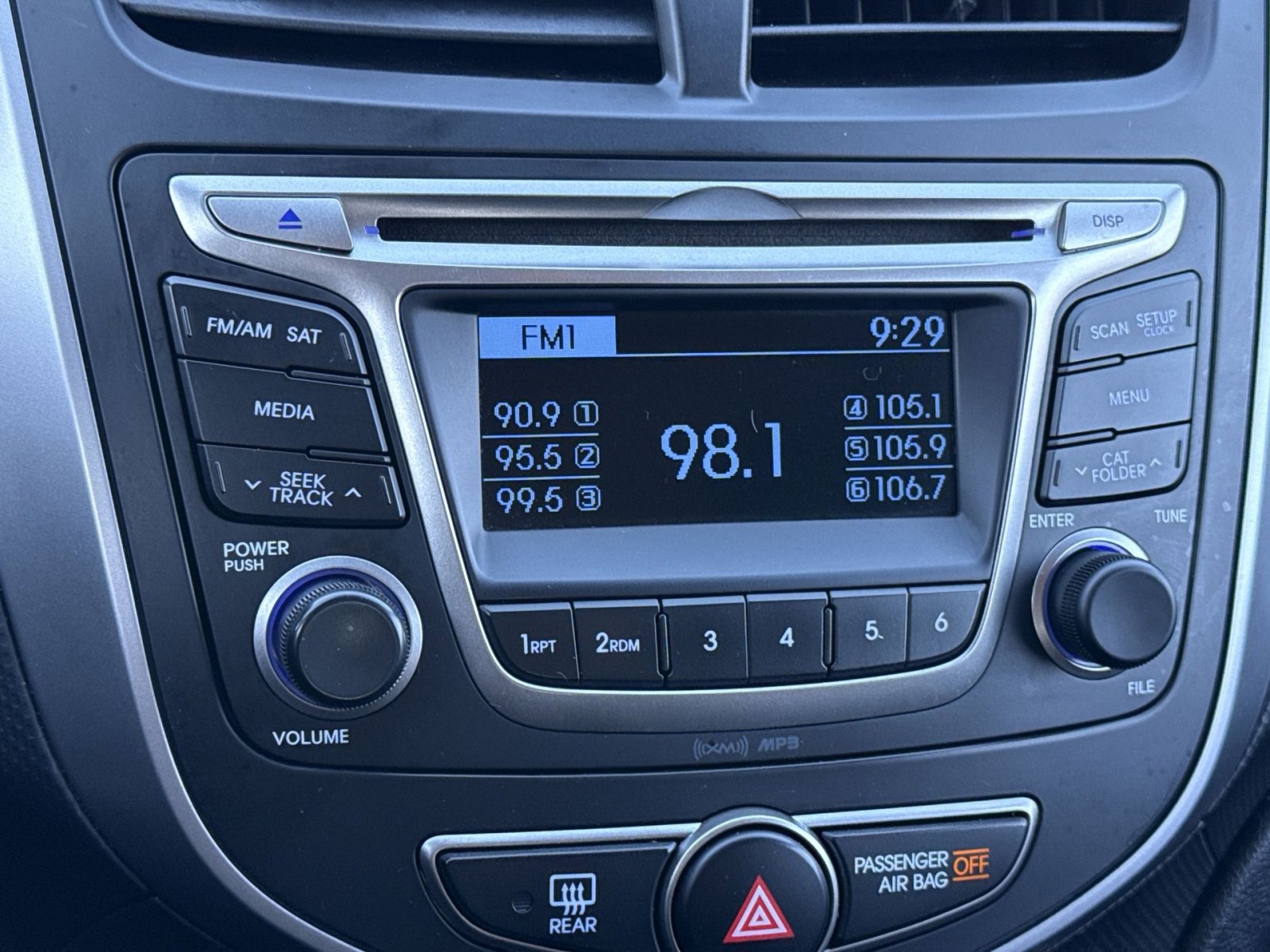 Used 2015 Hyundai Accent GS image 14