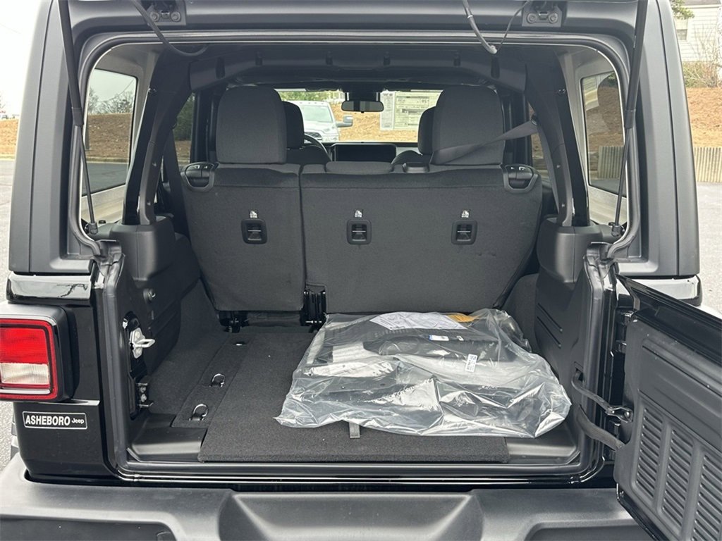 New 2025 Jeep Wrangler Sport S image 31
