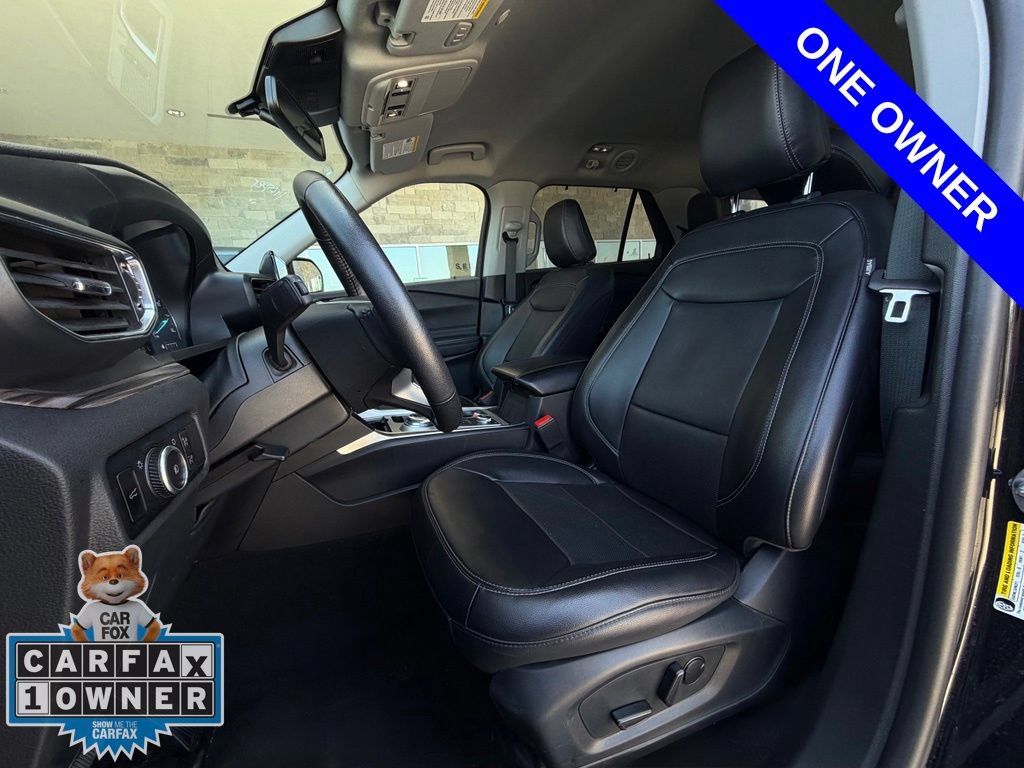 Used 2024 Ford Explorer Limited AWD/4WD image 5