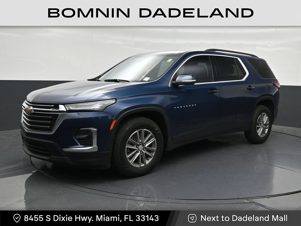 Used 2023 Chevrolet Traverse LT FWD image 1