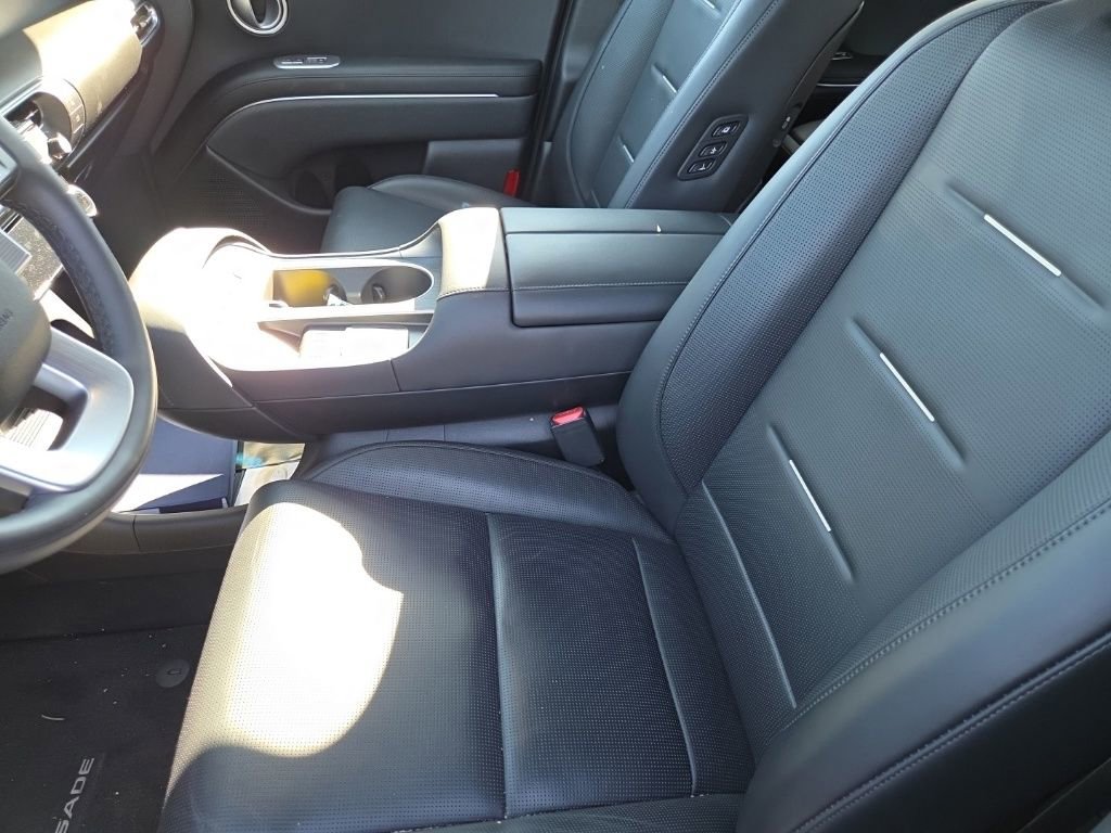 Used 2026 Hyundai Palisade Calligraphy image 11