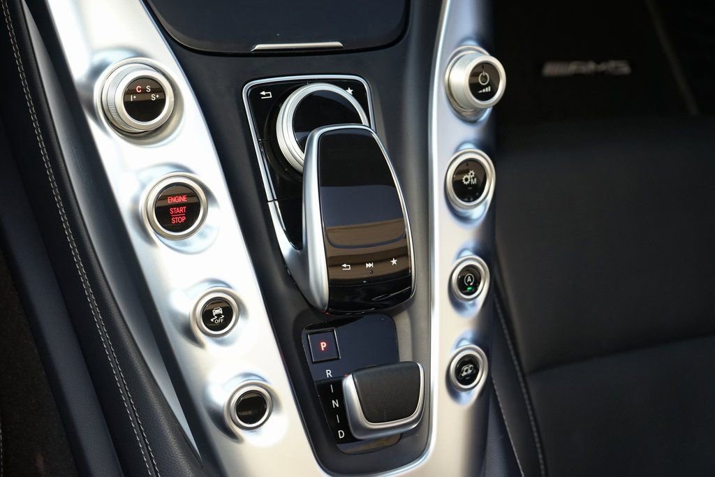 Used 2018 Mercedes-Benz AMG GT Roadster image 19