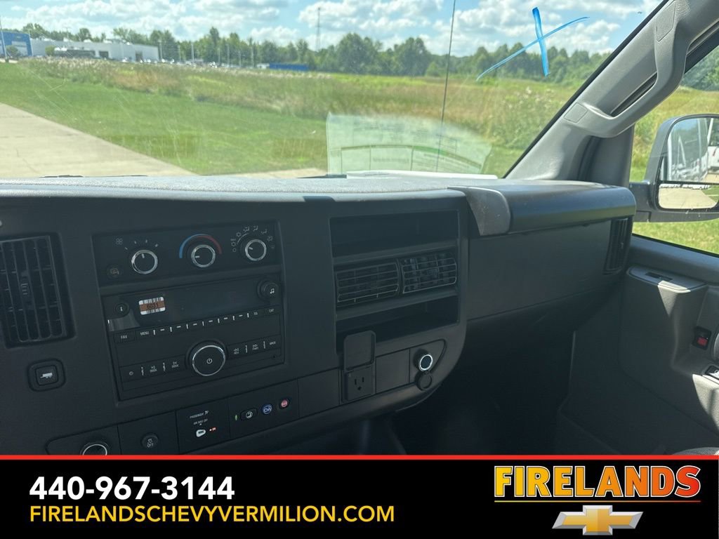 New 2025 Chevrolet Express 2500 Work Van w/ Driver Convenience Package image 20