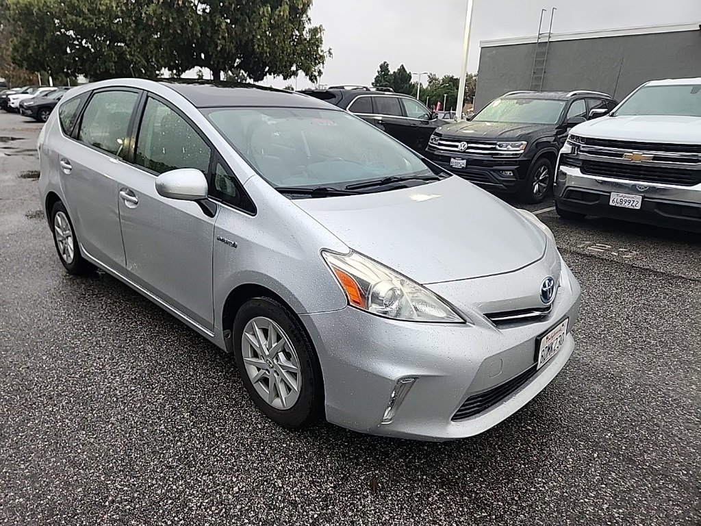 Used 2014 Toyota Prius V Three image 7