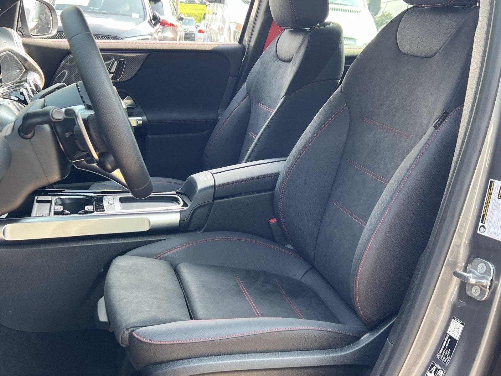 New 2026 Mercedes-Benz GLB 35 AMG 4MATIC image 18