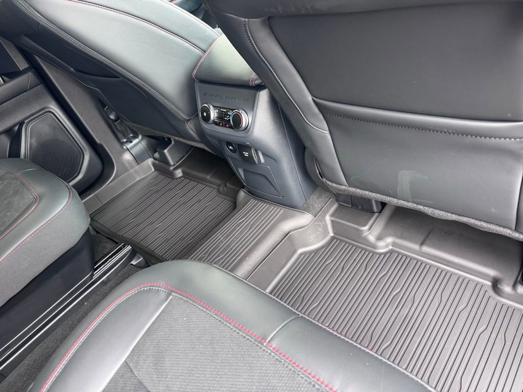 New 2026 Ford Explorer ST image 19