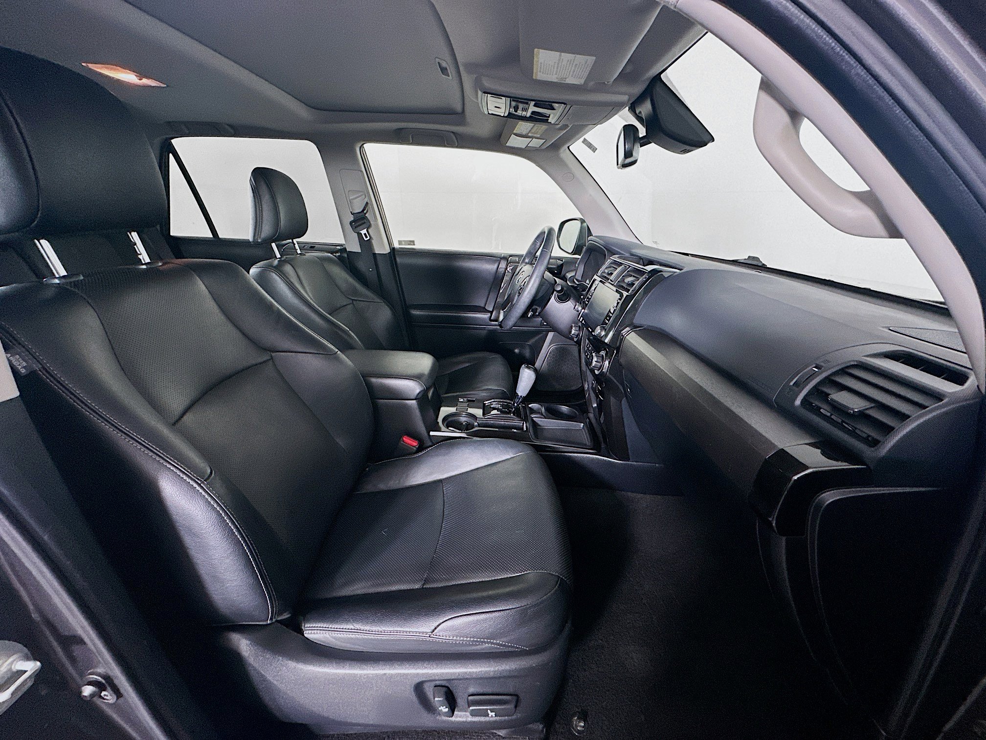 Used 2020 Toyota 4Runner Nightshade image 32