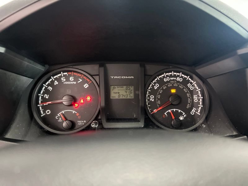 Used 2017 Toyota Tacoma SR AWD/4WD image 19