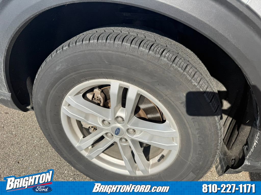 Used 2023 Ford Explorer XLT w/ Class IV Trailer Tow Package AWD/4WD image 10