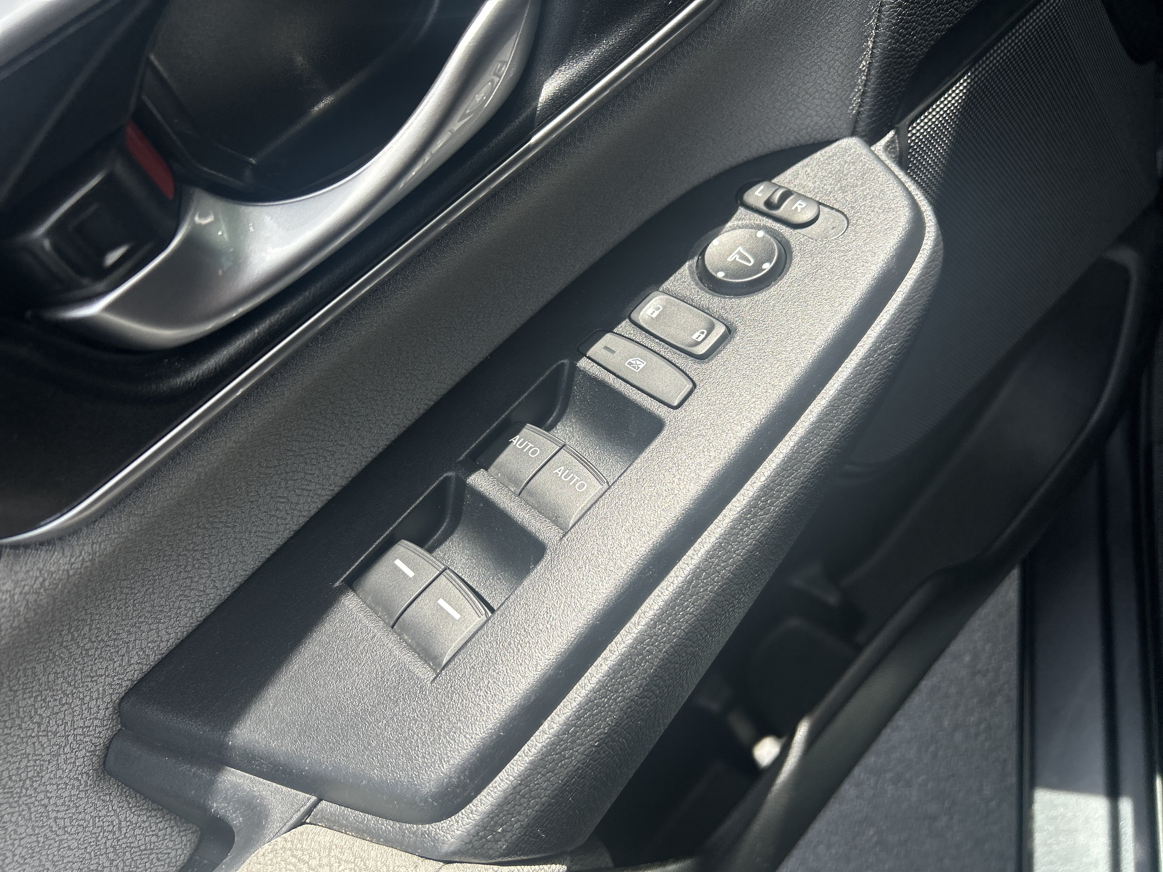 Certified 2018 Honda CR-V EX image 23