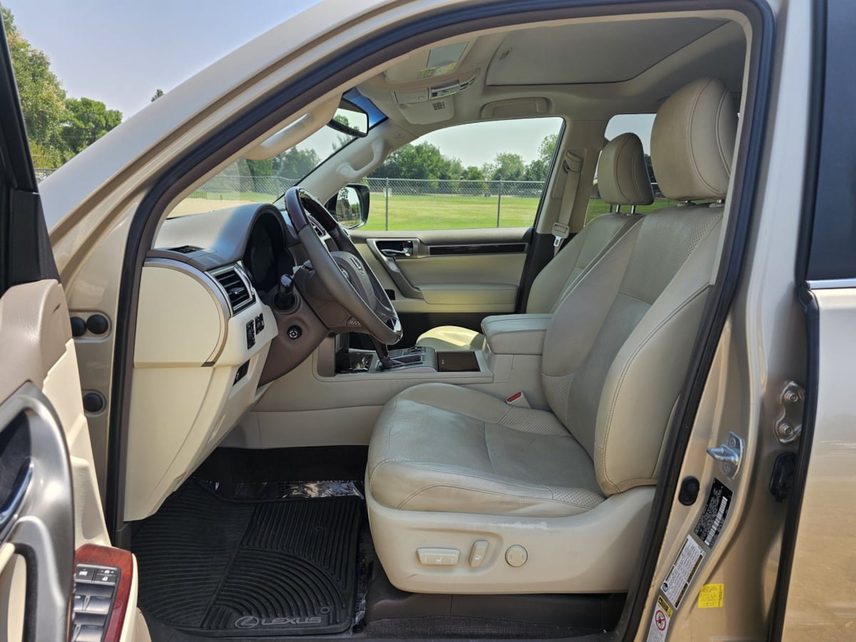 Used 2012 Lexus GX 460 w/ Comfort Plus Pkg AWD/4WD image 9
