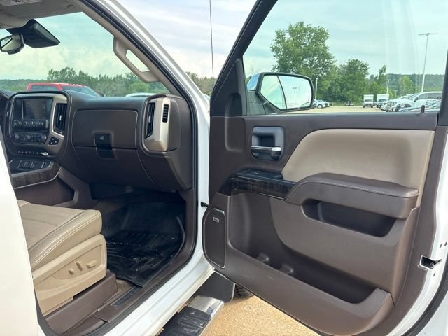 Used 2016 GMC Sierra 1500 Denali w/ Enhanced Driver Alert Package AWD/4WD image 44