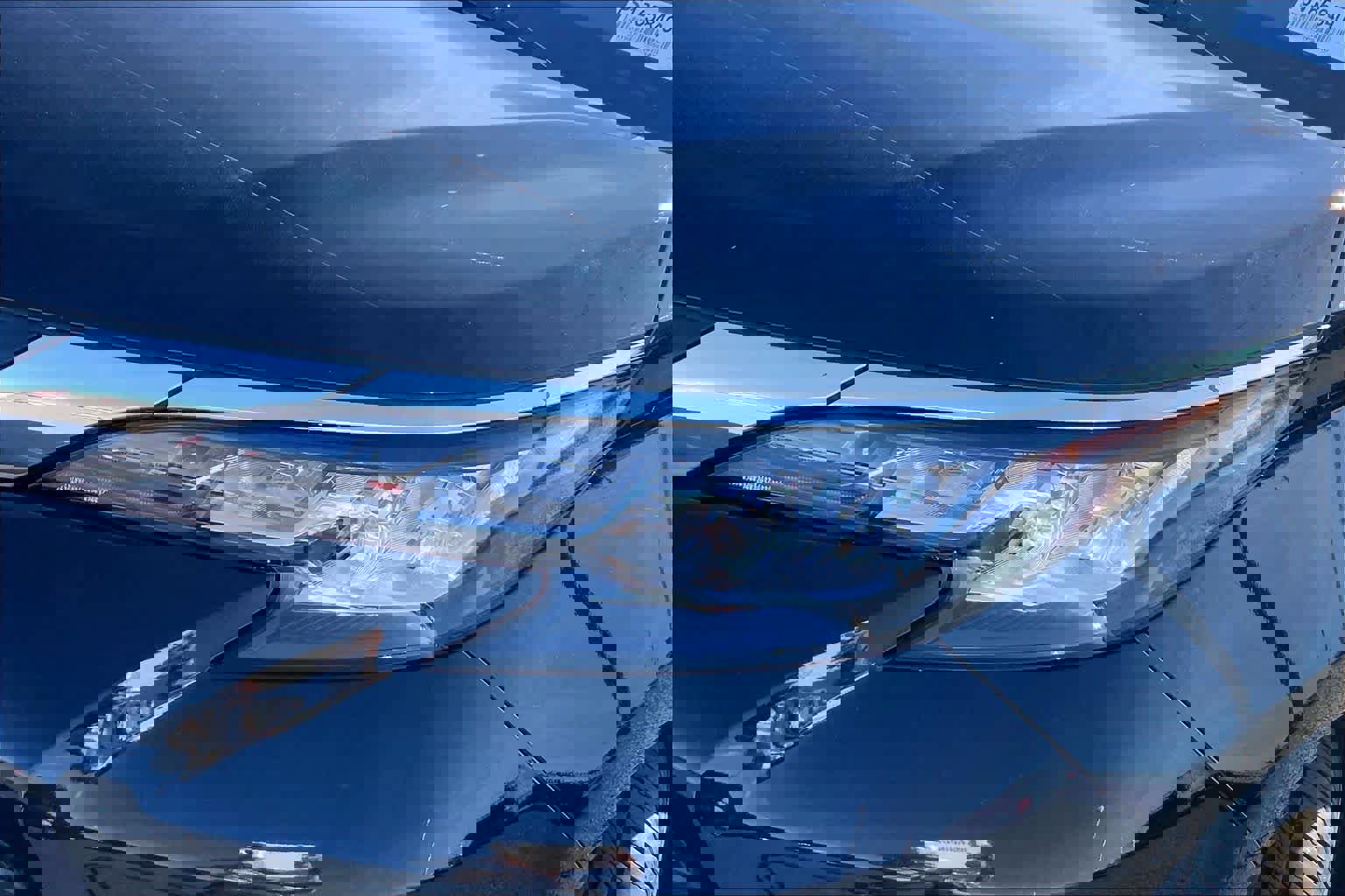 Used 2023 Toyota Sienna XLE image 27