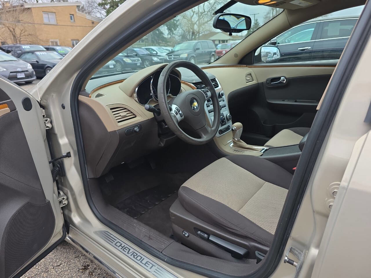 Used 2010 Chevrolet Malibu LT w/ Power Convenience Package image 9