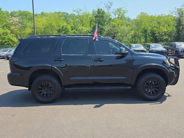 Used 2018 Toyota Sequoia TRD Sport AWD/4WD image 8