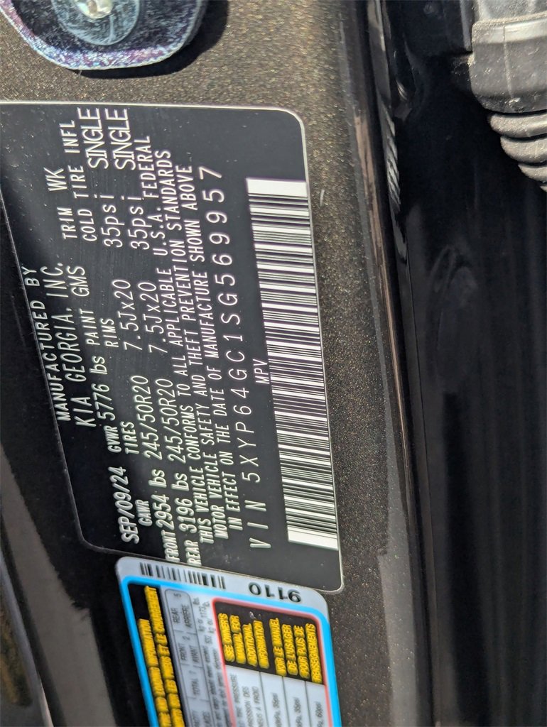 Used 2025 Kia Telluride S image 36