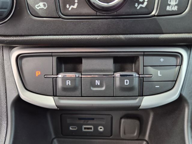 Used 2023 GMC Terrain SLT w/ LPO, Floor Liner Package FWD image 30