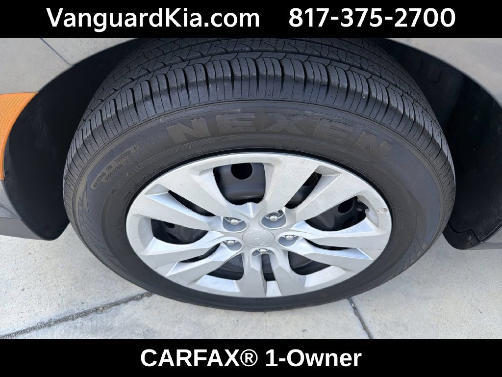 Certified 2025 Kia Soul LX FWD image 20