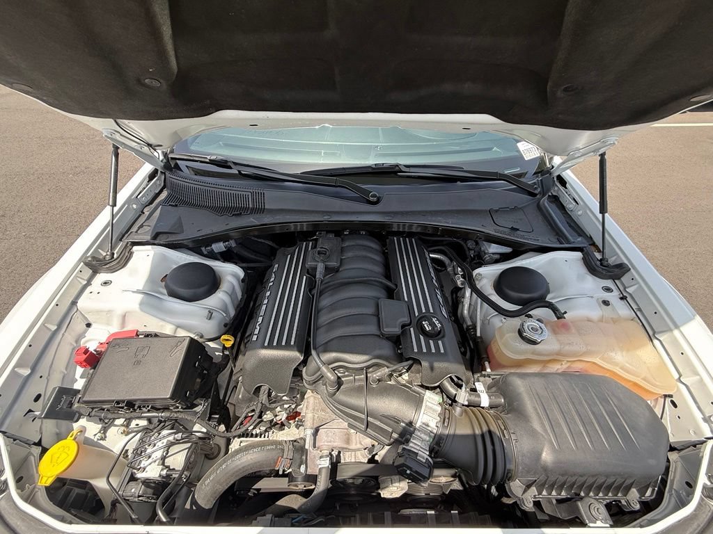 Used 2023 Chrysler 300 C RWD image 31