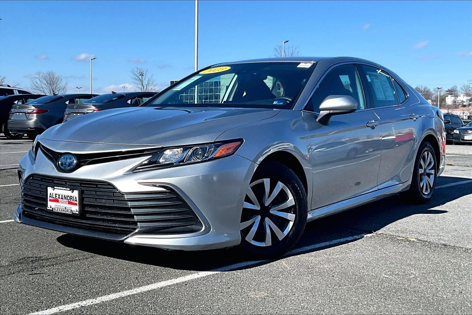 Used 2023 Toyota Camry LE image 1
