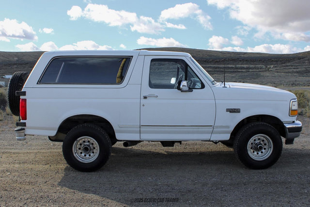 Used 1993 Ford Bronco XLT image 9