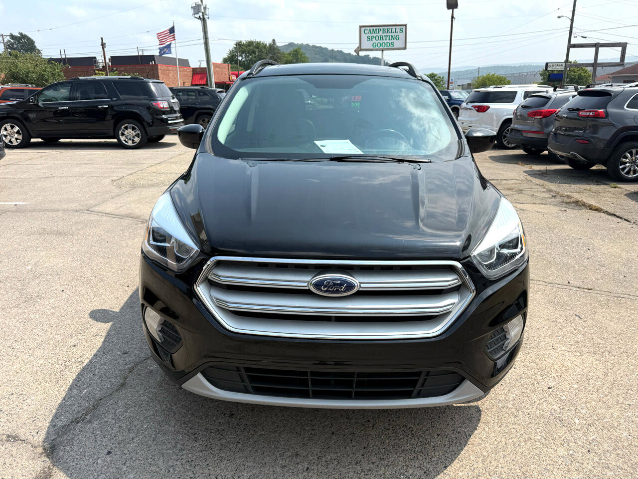 Used 2019 Ford Escape SEL image 2