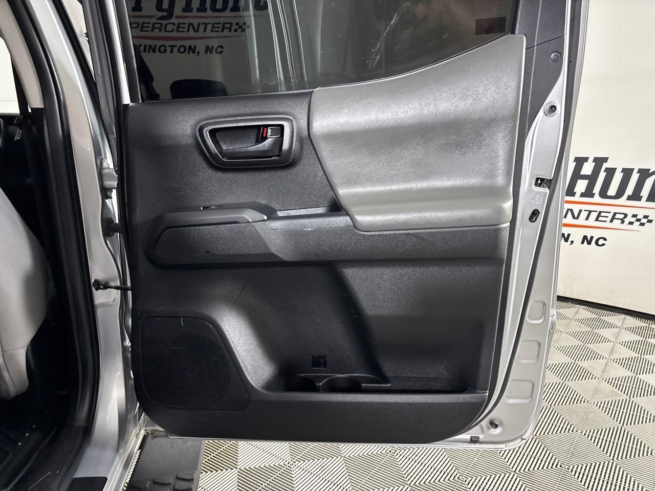 Used 2023 Toyota Tacoma SR w/ SR Convenience Package RWD image 23