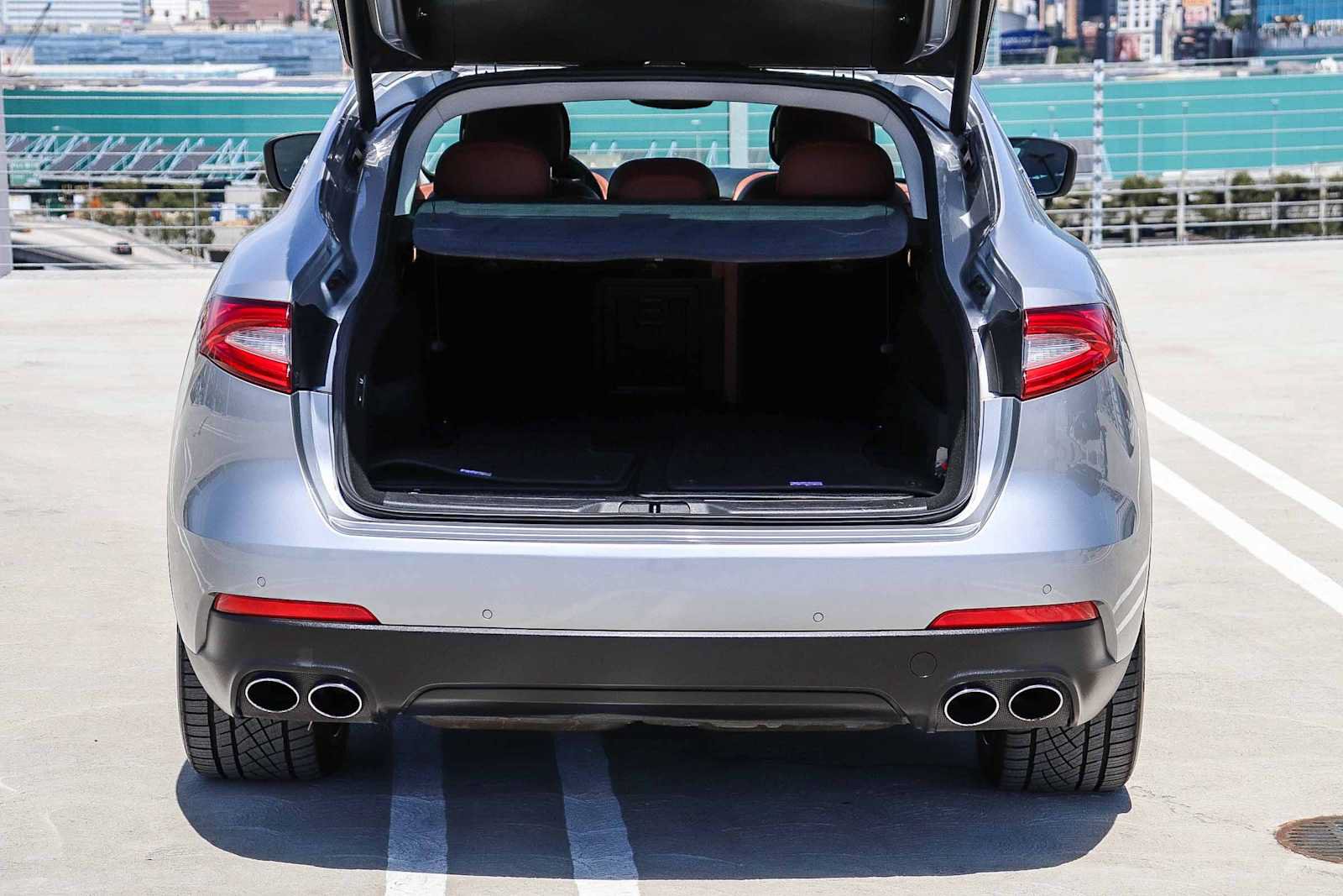 Used 2017 Maserati Levante S AWD/4WD image 34