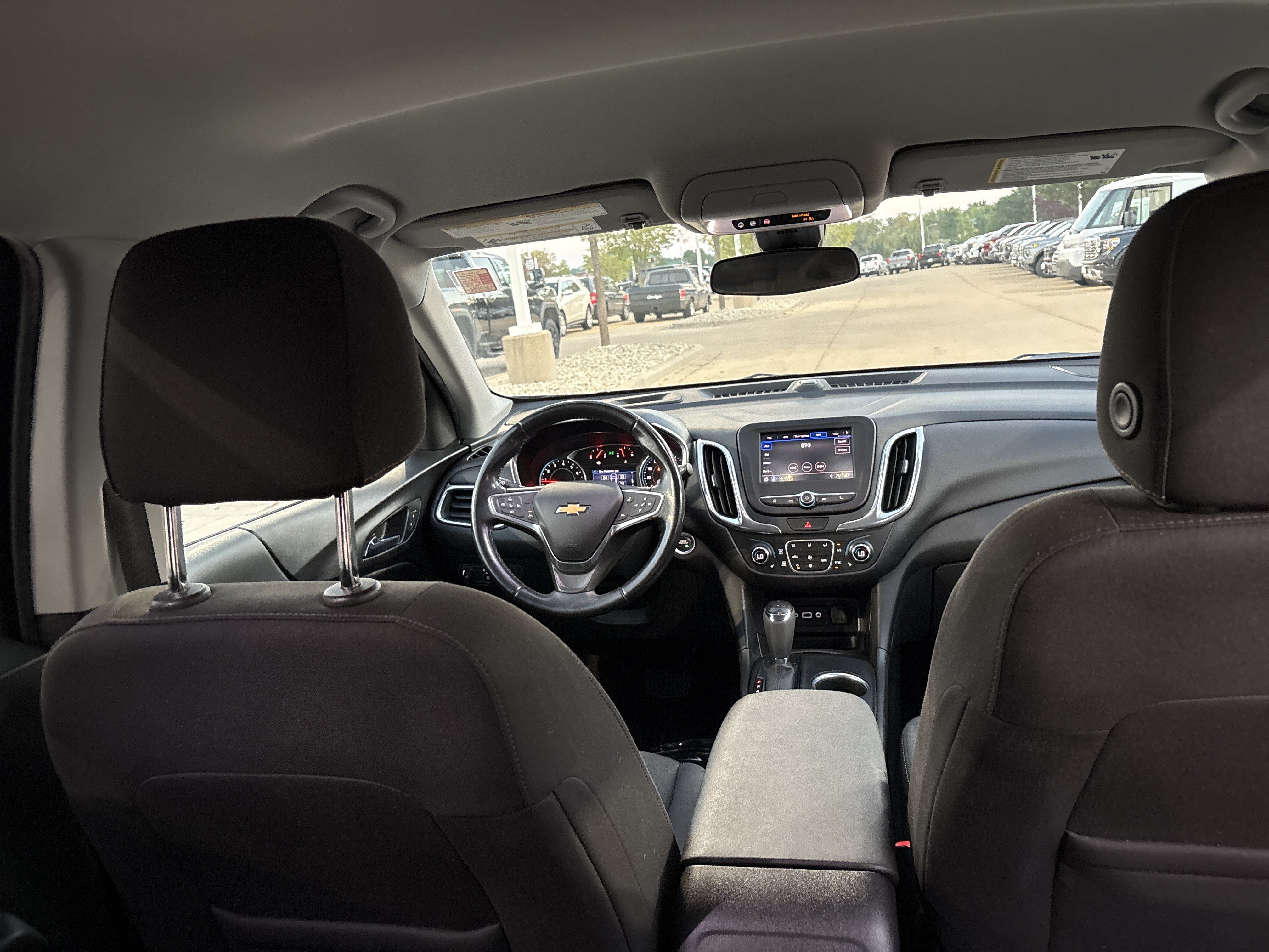 Used 2020 Chevrolet Equinox LT FWD image 19