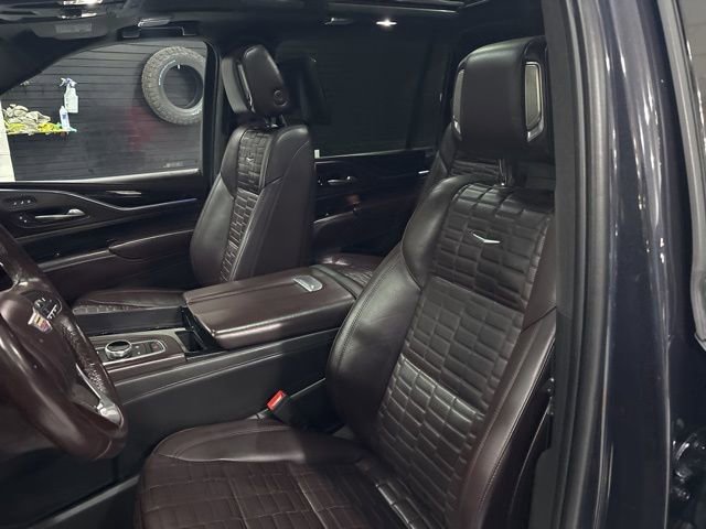 Used 2022 Cadillac Escalade ESV Premium Luxury Platinum image 28