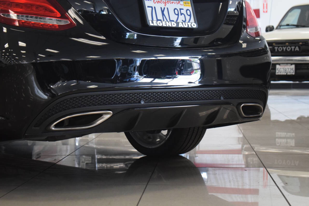 Used 2015 Mercedes-Benz C 300 Sedan image 25