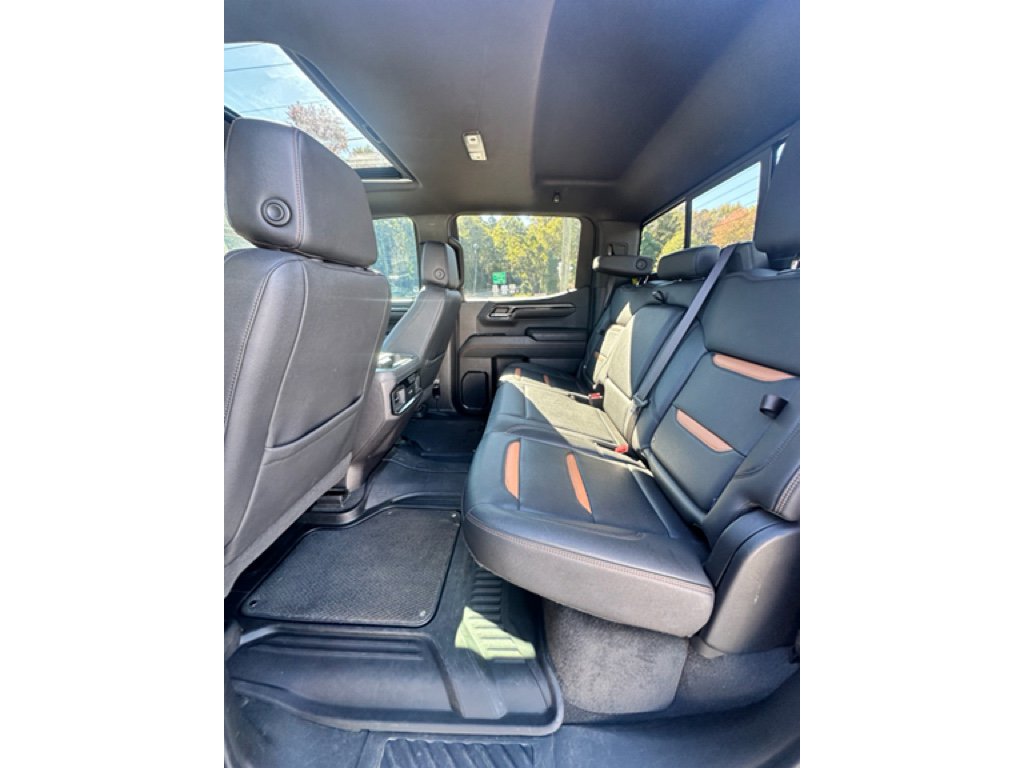 Used 2024 GMC Sierra 1500 AT4 w/ Technology Package image 18