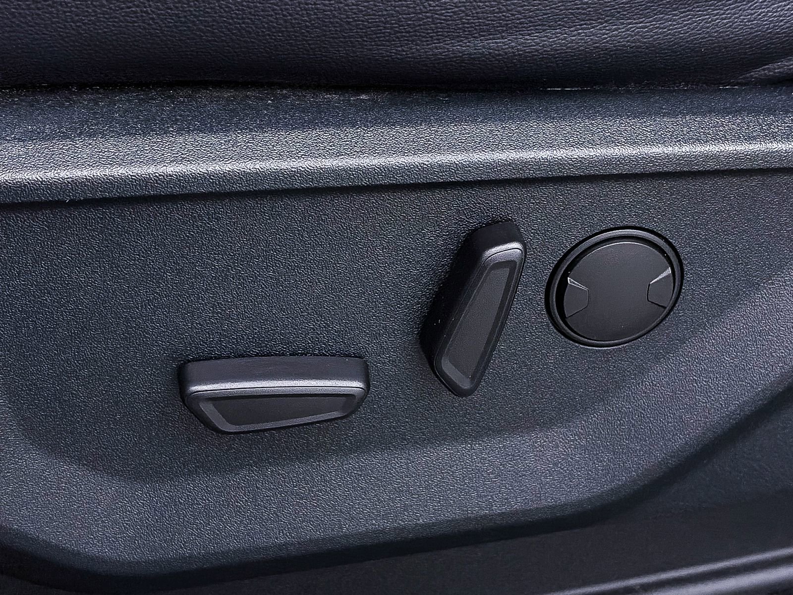 Used 2025 Ford F150 Lariat image 20