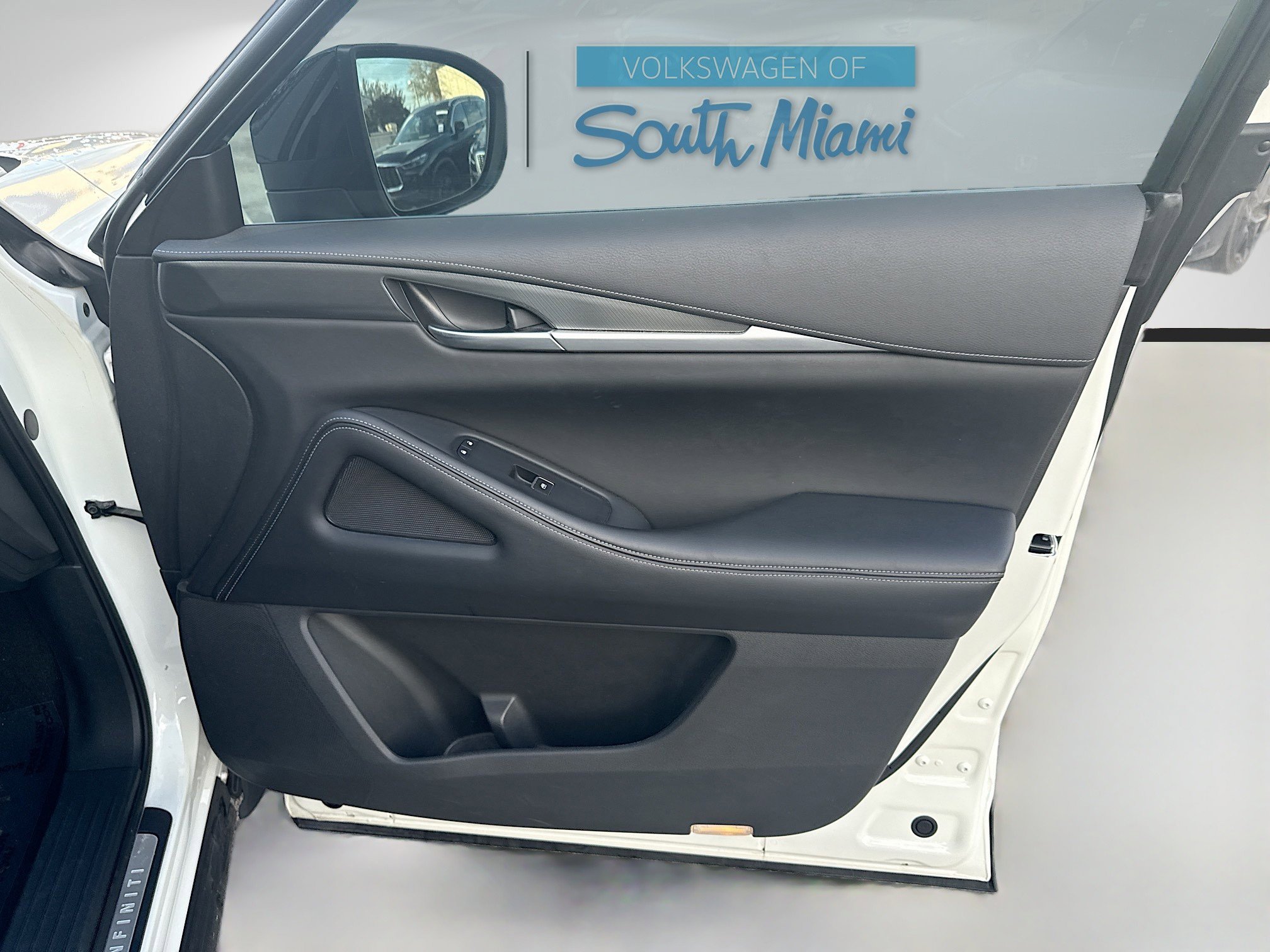 Used 2023 INFINITI QX60 Luxe w/ Cargo Package image 36