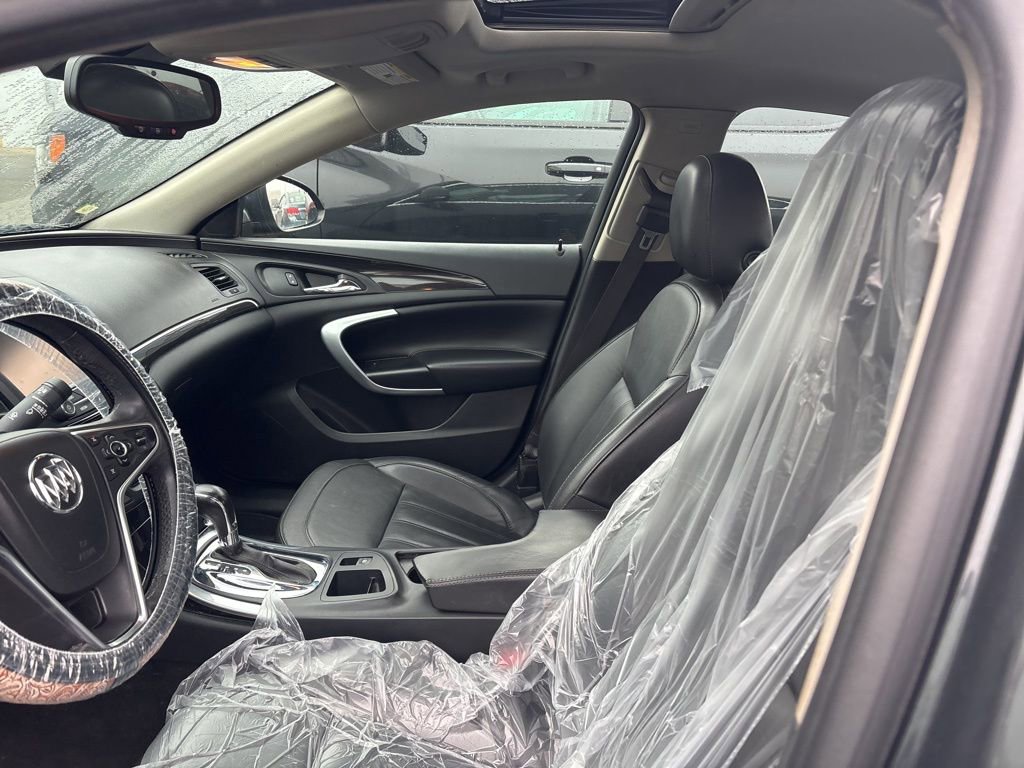 Used 2016 Buick Regal image 8